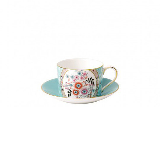 Wedgwood Wonderlust kuppi aluslautasella camellia