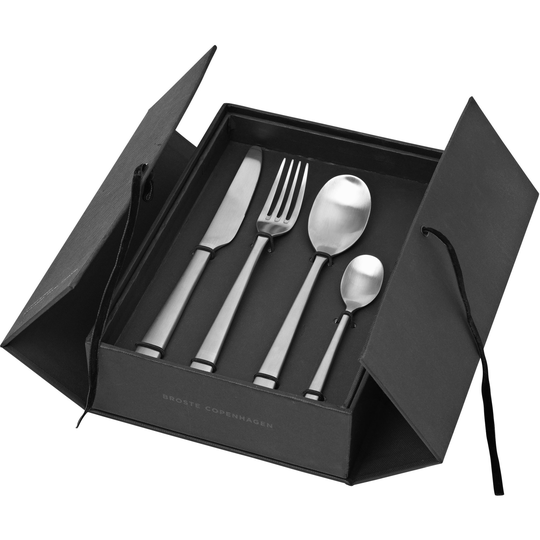 Broste Copenhagen Hune Brushed Satin, aterinsarja, 16 osaa