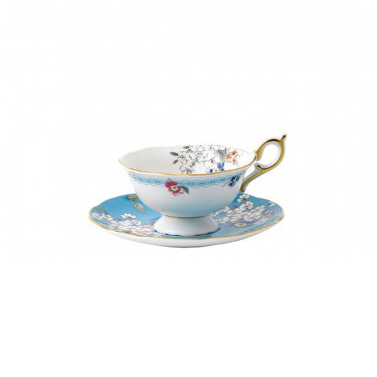 Wedgwood Wonderlust pieni teekuppi aluslautasella blossom